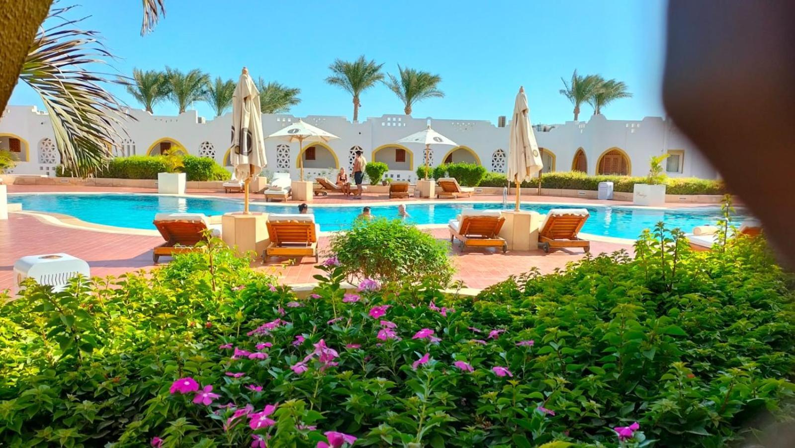 Отель Domina Coral Bay Prestige Шарм-эль-Шейх Экстерьер фото